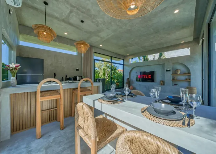 2 Bedroom Entire Place Big Isa L * ウルワツ