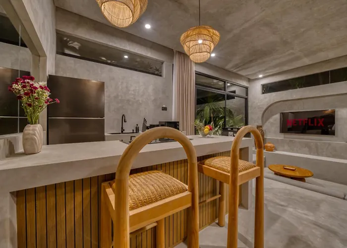2 Bedroom Entire Place Big Isa L ヴィラ ウルワツ