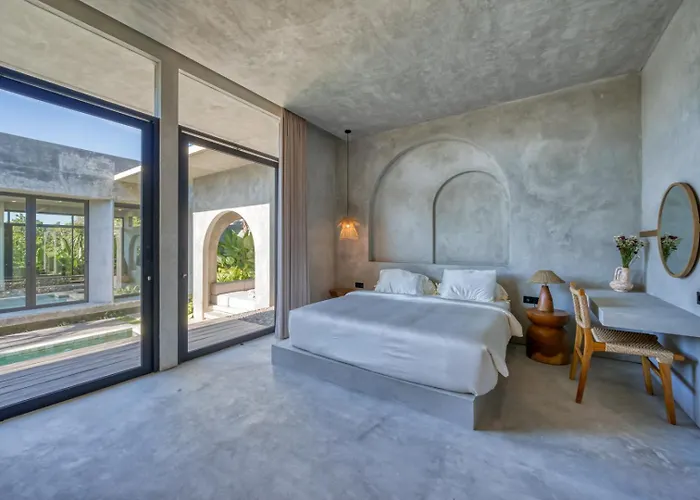 2 Bedroom Entire Place Big Isa L ウルワツ