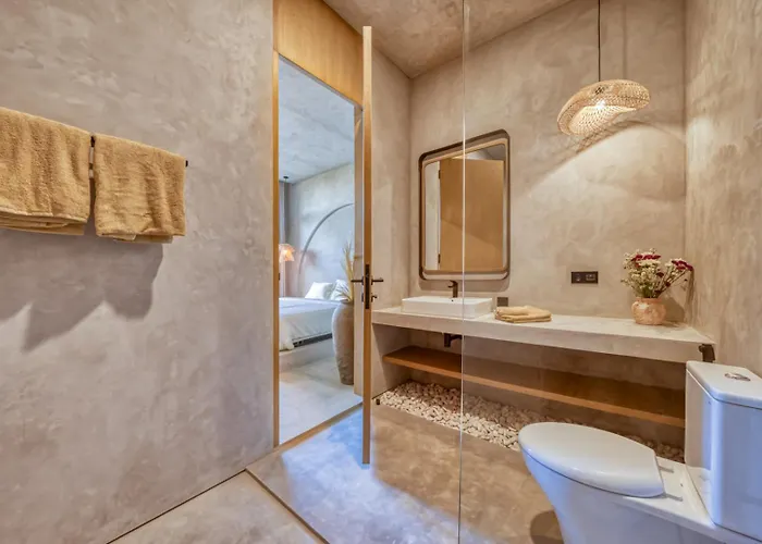 2 Bedroom Entire Place Big Isa L ヴィラ